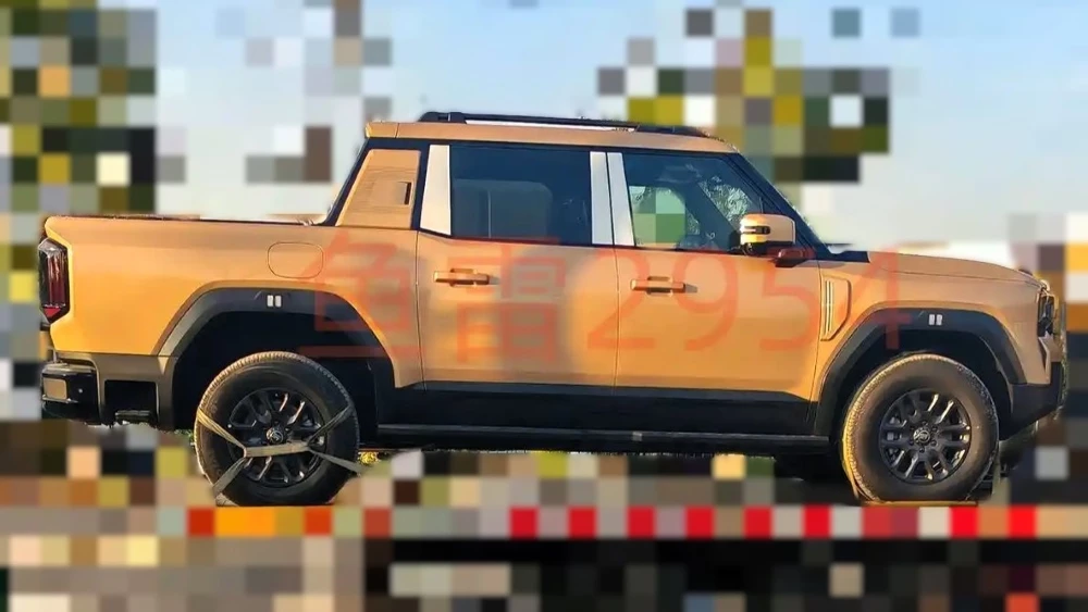 Новый пикап Jetour F700 заметили на автовозе. Он создан на базе внедорожника G700 jetour zongheng f700 пикап сбоку