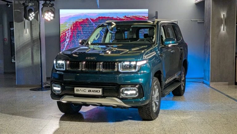 BAIC BJ60 сбоку спереди презентация