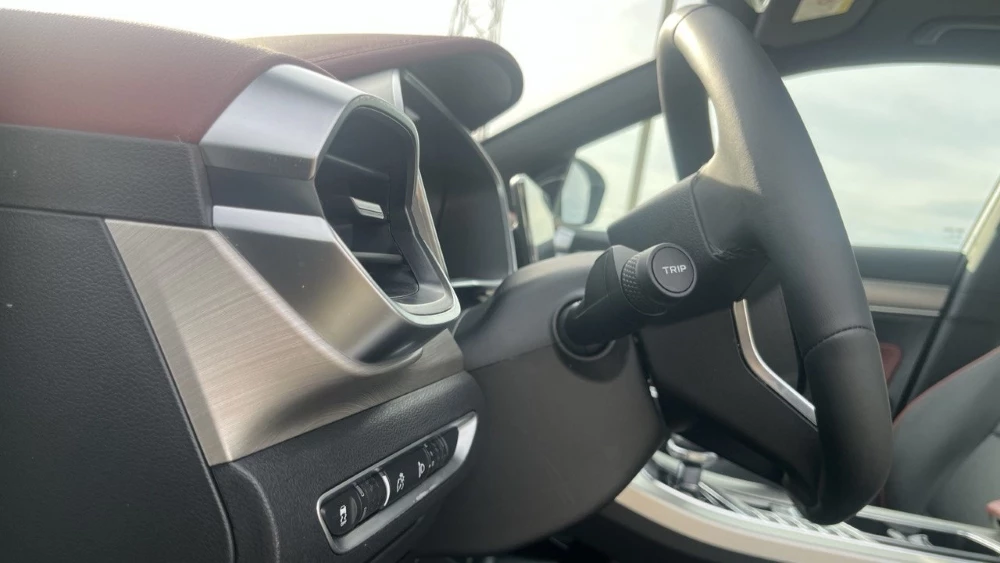 Кроссовер Belgee X50 салон интерьер руль приборка