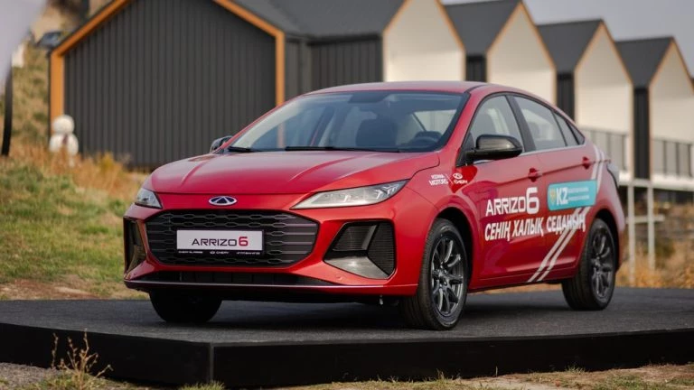 Chery Arrizo 6 в Казахстане сбоку спереди