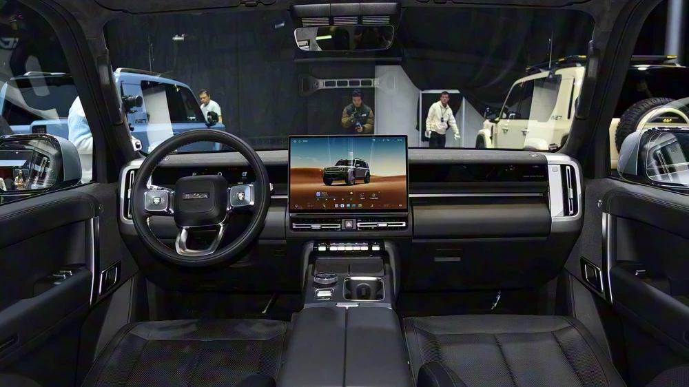 Chery iCaur V27 приготовились продавать в Китае салон черный 