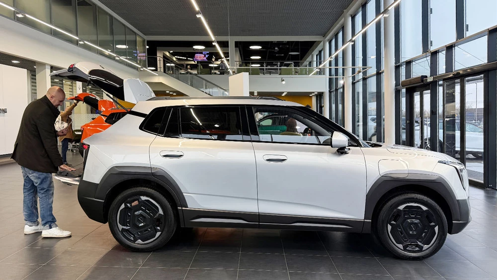 Dongfeng Vigo в Беларуси у дилера сбоку цены предзаказ