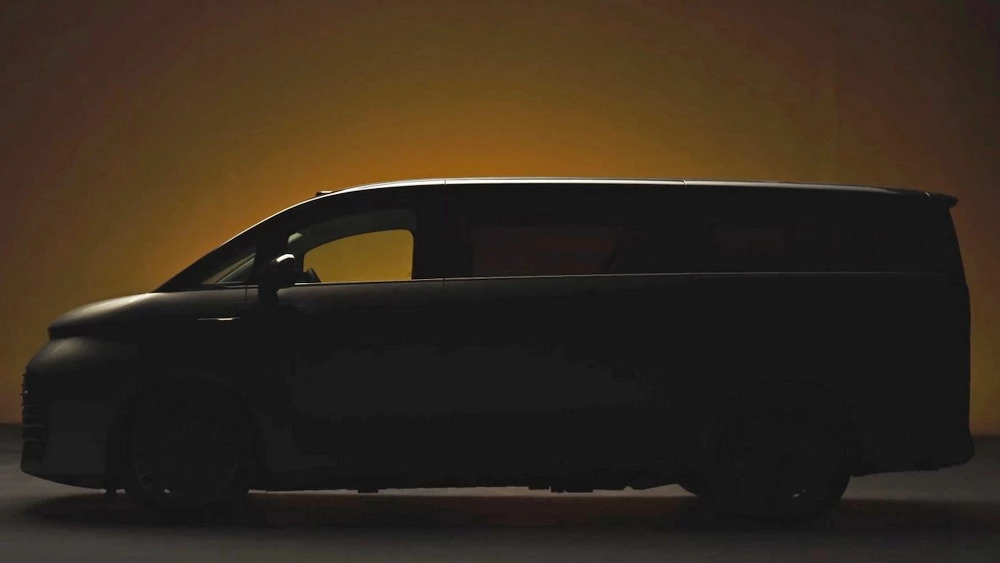 Гибридный минивэн Geely Galaxy V900 сбоку тизер