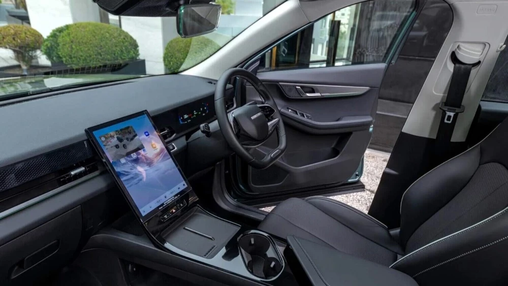 jaecoo j5 кроссовер интерьер с правым рулём