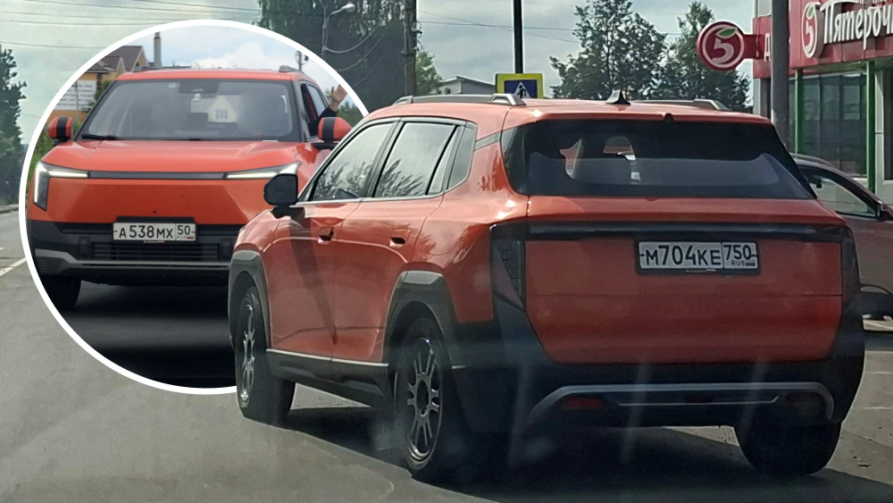 новый электрический кроссовер evolute i-joy сертифицируют в россии первые живые фото сбоку спереди сзади рыжий оранжевый электромобиль