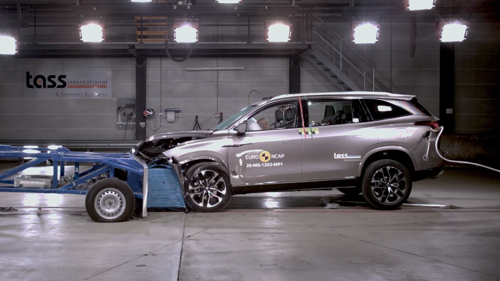 Китайский прототип «Москвич М90» разбили по стандарту Euro NCAP краш-тест