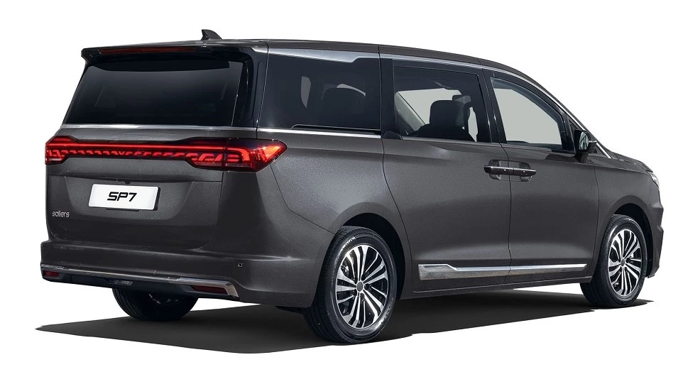 минивэн Sollers SP7 сбоку сзади