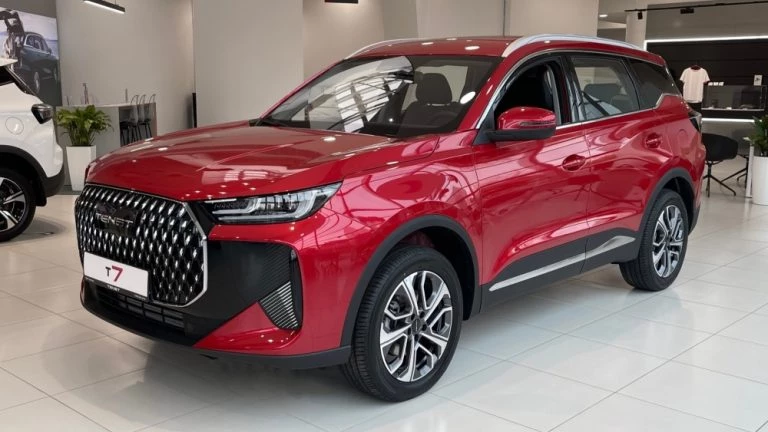 Tenet T7 у дилера в автосалоне купить новый с полным приводом измайлово сбоку спереди