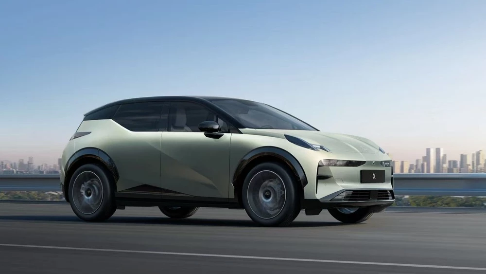 Zeekr X 2026 модельного года сбоку спереди