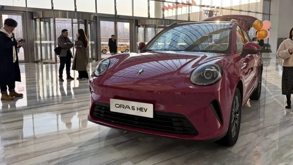 ora 5 кроссовер сбоку спереди запуск продаж китай hev