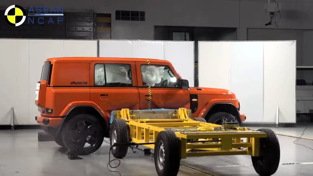 chery icaur v23 сбоку краш-тест asean ncap