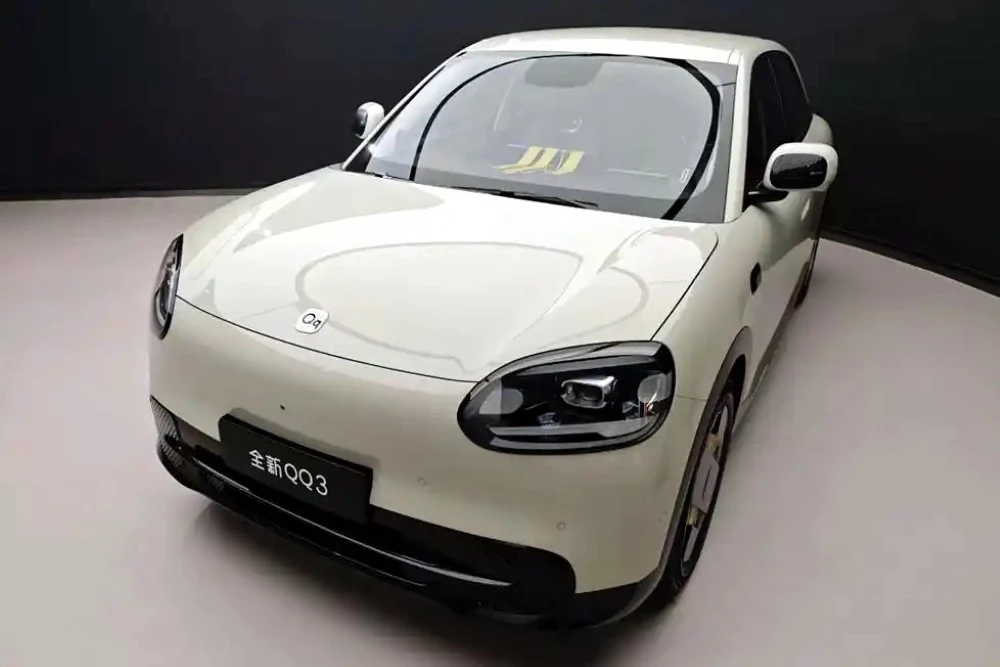 хэтчбэк chery qq3 сбоку спереди