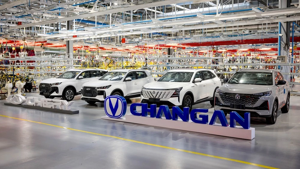 завод Astana Motors Manufacturing Kazakhstan AMMKZ Changan CS55 Plus готовые автомобили продукция линейка модели