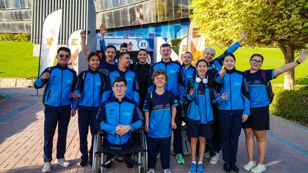 Команда Казахстана на AYPG 2025 в Дубае