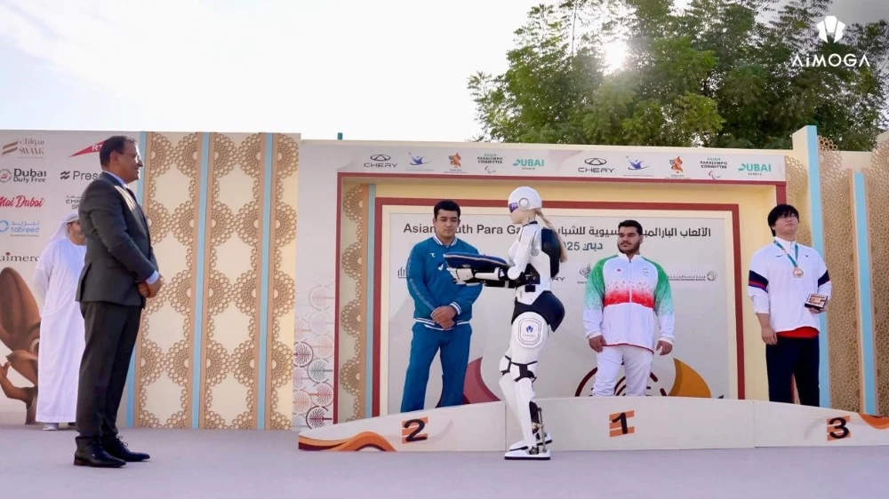 Робот Mornine от Chery AiMOGA выносит награды на AYPG 2025