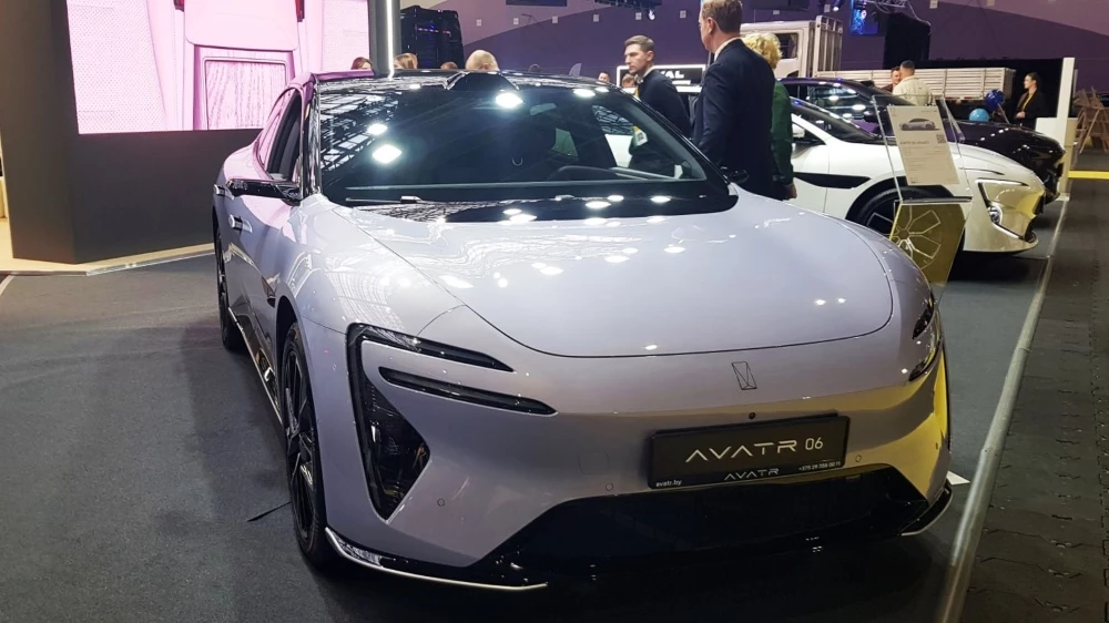 Avatr 06 в Беларуси спереди