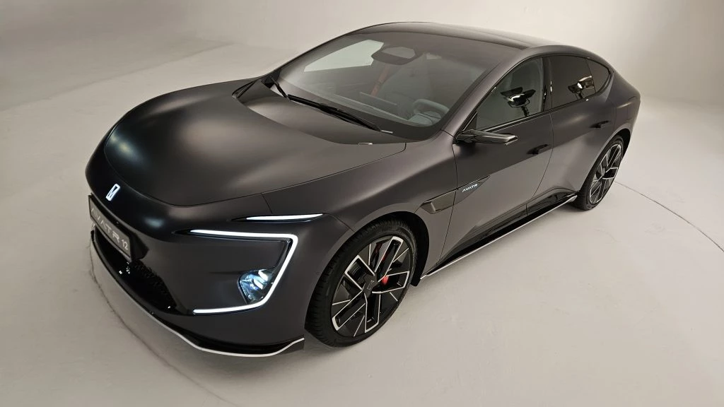 avatr 12 обзор спереди сбоку сверху