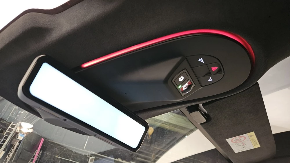 avatr 12 обзор салон интерьер зеркало потолочный блок