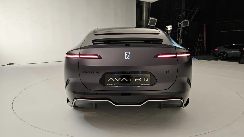 avatr 12 обзор сзади