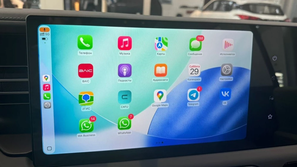 Внедорожник BAIC BJ41 BJ40 Pro салон интерьер приборная панель приложения русификация