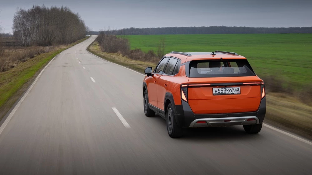 evolute i-joy новый сбоку сзади в динамике