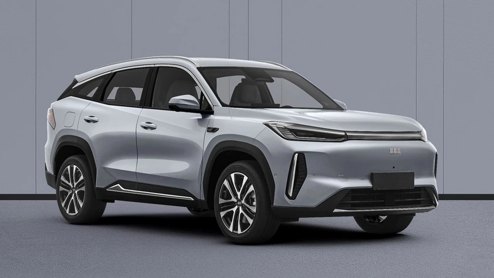 Гибридный кроссовер Geely Galaxy M7 EM-i сбоку спереди