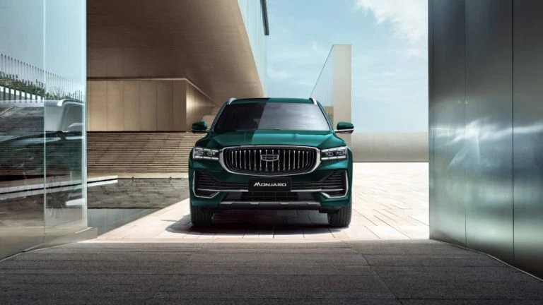 Geely Monjaro Flagship SE спереди цены