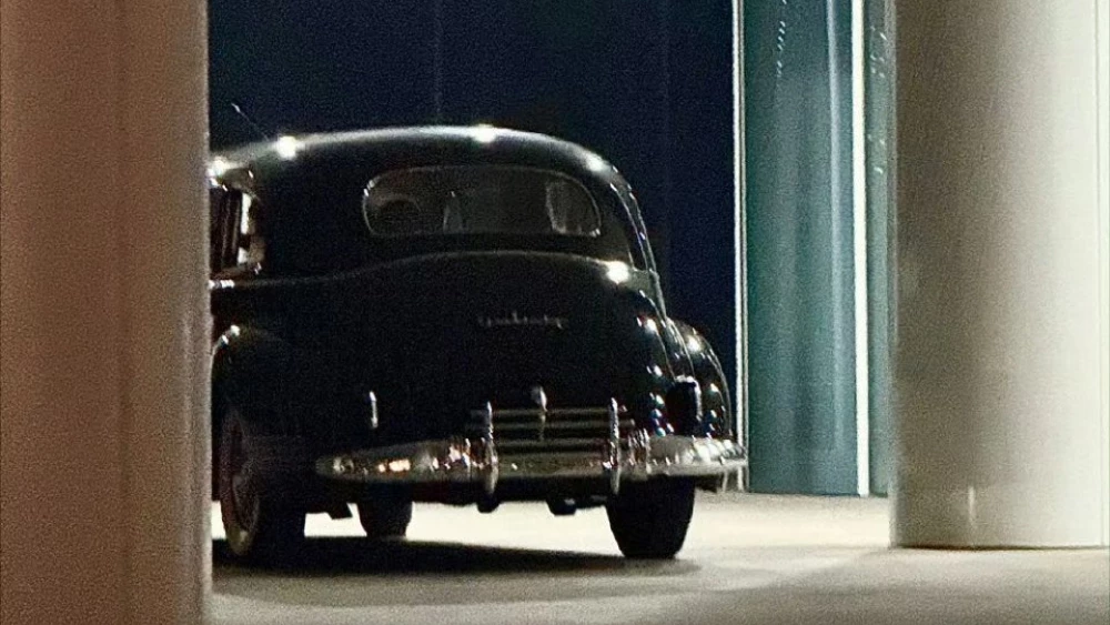 GWM показал новый автомобиль в ретро стилистике сбоку сзади