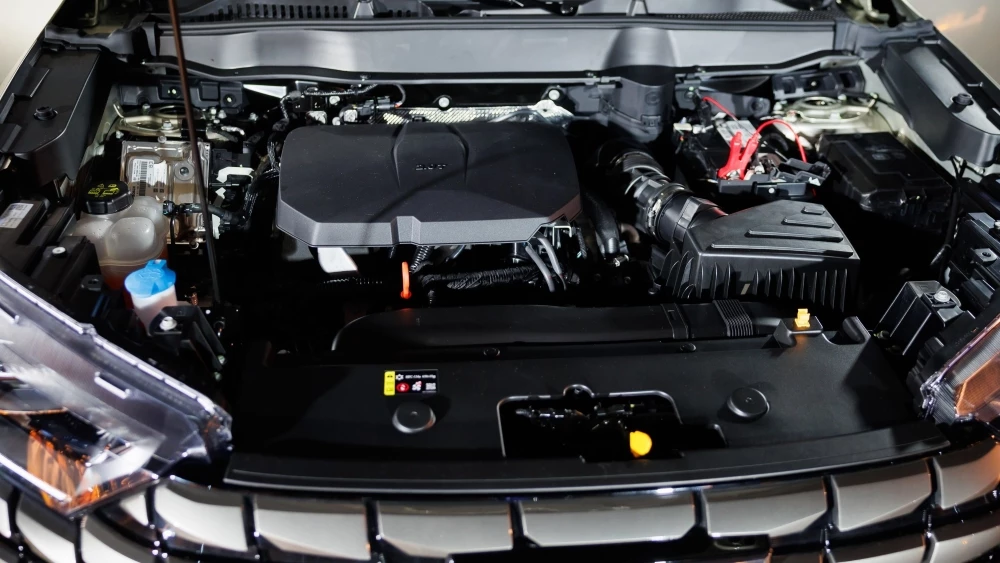 Haval H6 обновленный казахстан двигатель мотор капот открыт