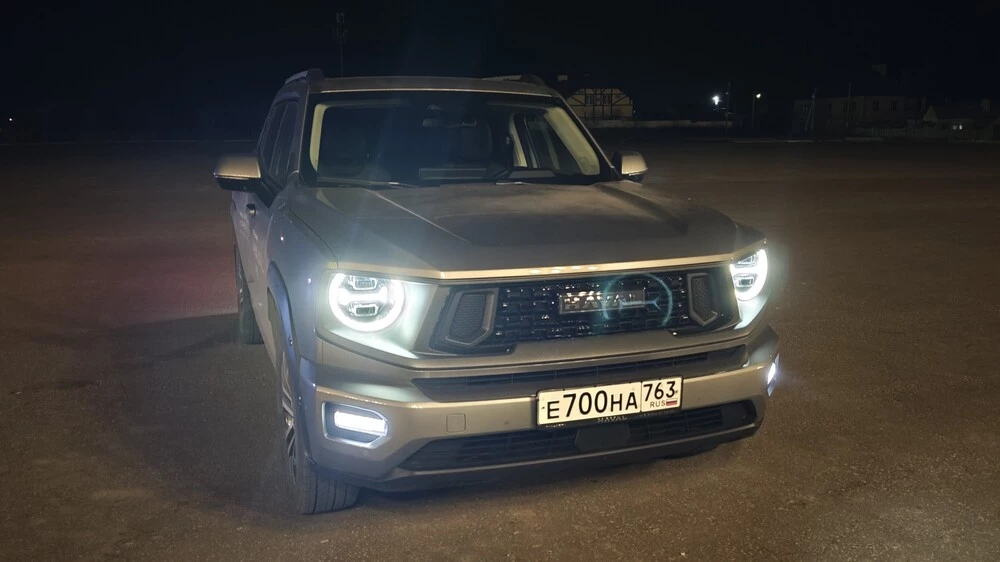 Haval H7 тест Мишина спереди фары вечерний свет