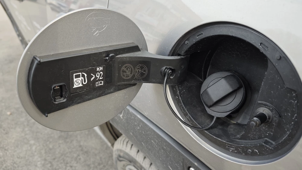 Haval H7 тест Мишина заливная горловина лючок