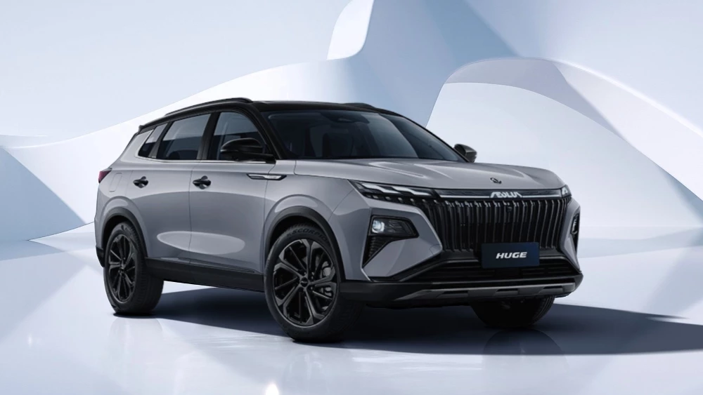 Dongfeng Huge спереди сбоку кроссовер