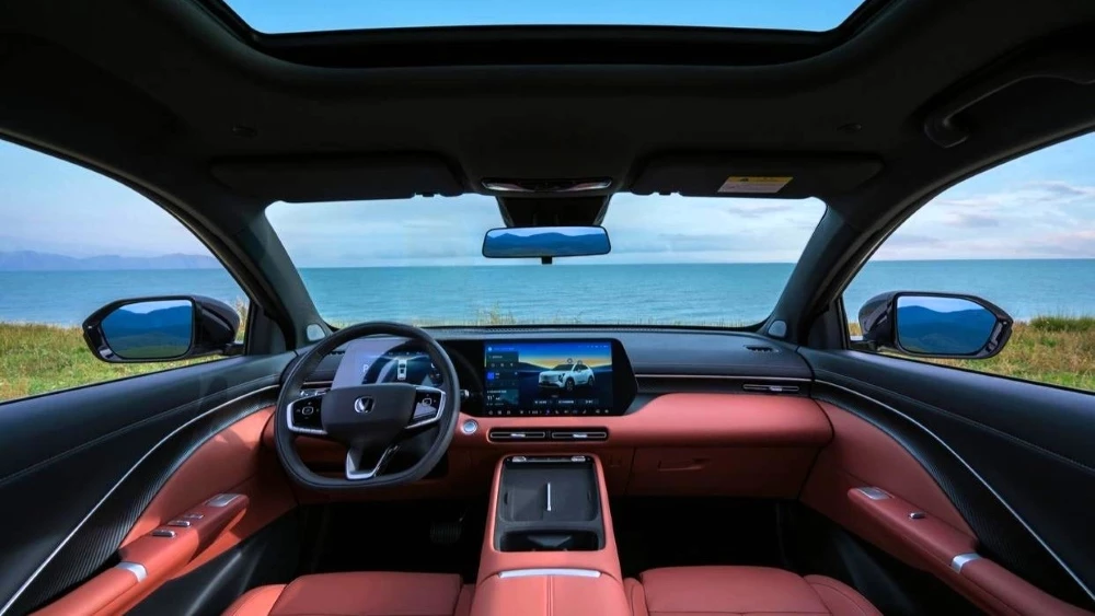 новый changan uni-s cs55 plus интерьер анонс в россии