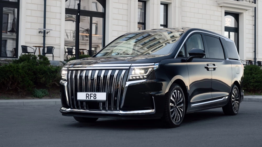 jac rf8 сбоку спереди старт продаж в России