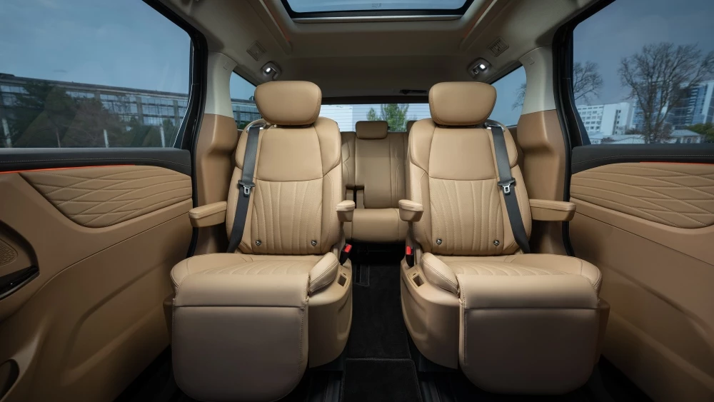 jac rf8 интерьер старт продаж в России