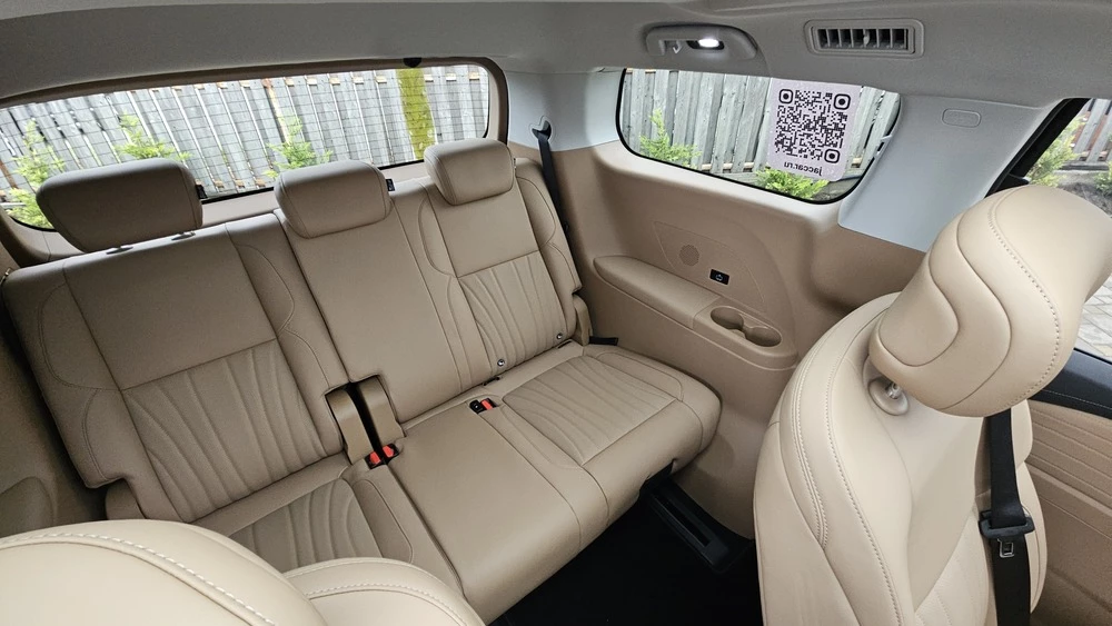 минивэн JAC RF8 тест салон интерьер третий ряд сиденья