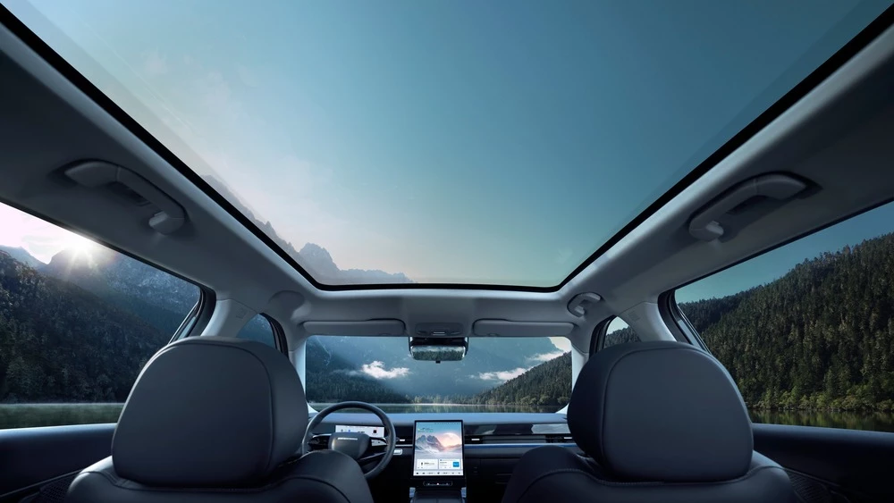 Кроссовер Jaecoo J6 для России салон интерьер крыша панорамная