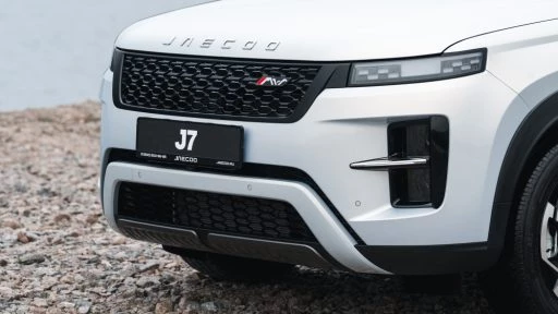 JAECOO J7 LE спереди решетка радиатора фара