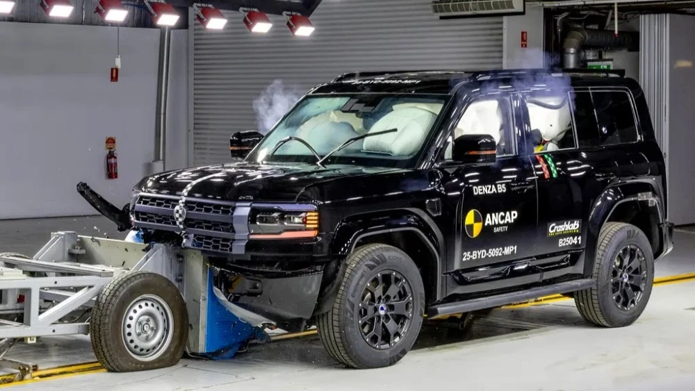 denza b5 byd leopard 5 спереди сбоку краш-тест Ancap австралийский