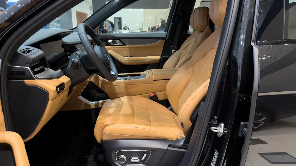 Nordcross 001 салон интерьер сиденья первый ряд