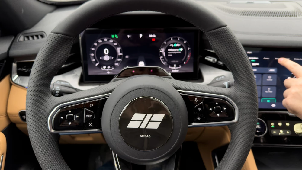 Nordcross 001 салон интерьер рулевое колесо руль