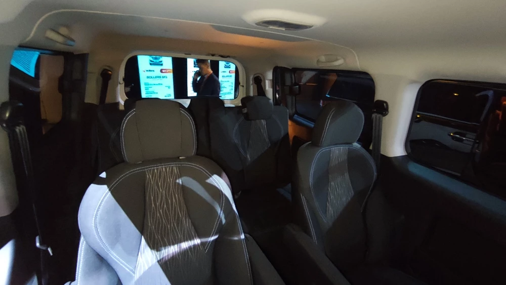 минивэн Sollers Sf1 презентация салон интерьер третий ряд сиденья