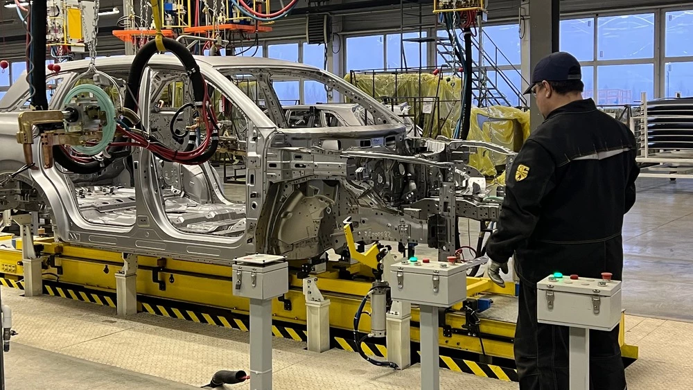 Завод Моторинвест Evolute i-space конвейер