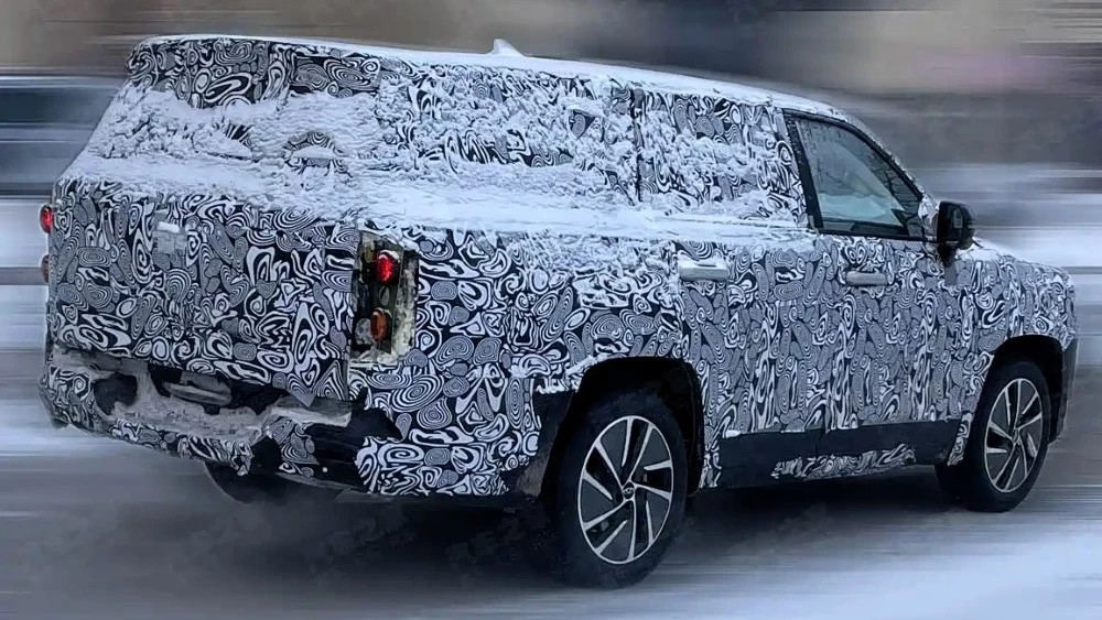 chery t1t сбоку сзади в Китае