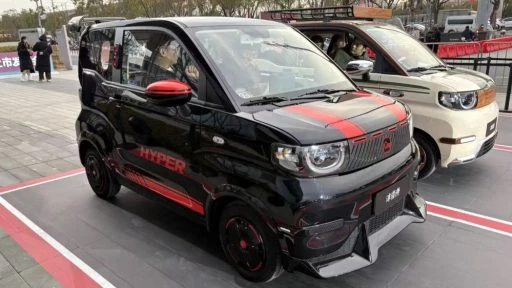 chery qq ice cream 2026 в Китае сбоку спереди