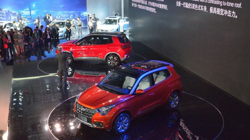 Джеймс Хоуп презентует кроссовер Chery Tiggo 5X в 2017 году