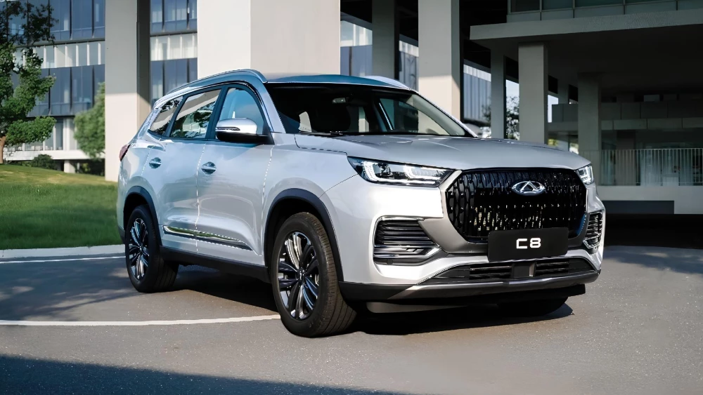 Доступный кроссовер Chery C8 начали продавать в Казахстане сбоку спереди белый