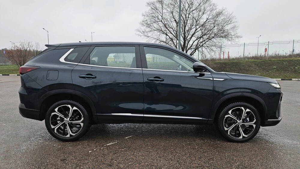 Dongfeng Huge сбоку тест