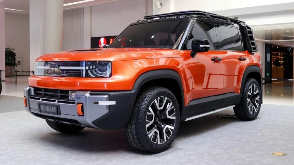 кроссовер geely galaxy cruiser сбоку спереди