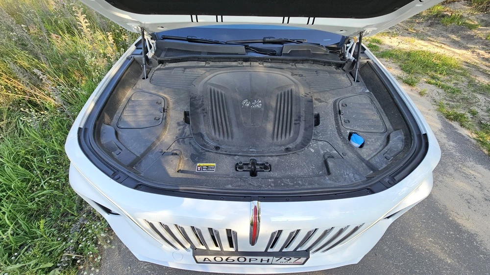 Hongqi E-HS9 тест двигатель мотор капот открыт